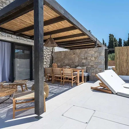 Rastoni Villa