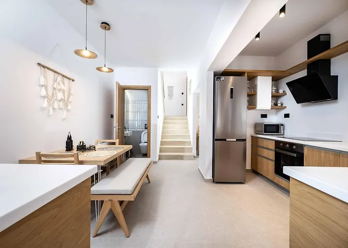 Rastoni بساليدي