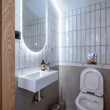 Rastoni Villa *